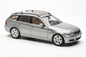 BMW 330i E91 Touring Grau Metallic Kyosho 1:18 80430394359 Metall — Bild 6 von 8