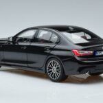 BMW 330i G20 Schwarz Metallic Norev 1:18 183277 Metall - image 6 of 7