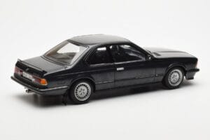 BMW 635 CSi E24 Diamant Schwarz Metallic AUTOart 1:18 70521 Metall — Bild 3 von 8