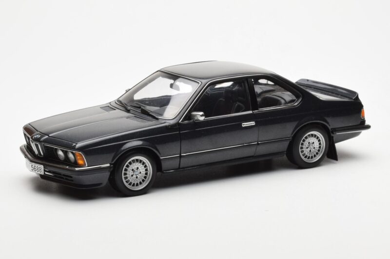 BMW 635 CSi E24 Diamant Schwarz Metallic AUTOart 1:18