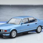 BMW 7 Series E32 730i Blau MCG 1:18 MCG18160 Metall - image 5 of 5