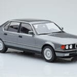 BMW 7 Series E32 740i Silber MCG 1:18 MCG18161 Metall - image 3 of 5