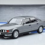 BMW 7 Series E32 740i Silber MCG 1:18 MCG18161 Metall - image 5 of 5