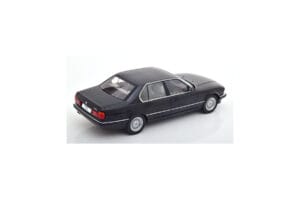 BMW 750i E32 Schwarz MCG 1:18 MCG18162 Metall — Bild 2 von 3