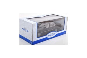 BMW 750i E32 Schwarz MCG 1:18 MCG18162 Metall — Bild 3 von 3
