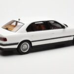 BMW 750iL E38 Asia Exclusive Weiß Otto 1:18 - image 2 of 6