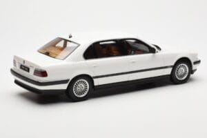 BMW 750iL E38 Asia Exclusive Weiß Otto 1:18 OT836 Resin — Bild 2 von 6