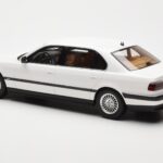BMW 750iL E38 Asia Exclusive Weiß Otto 1:18 - image 5 of 6
