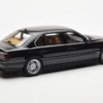 BMW 750iL E38 Schwarz Otto 1:18 - image 2 of 6