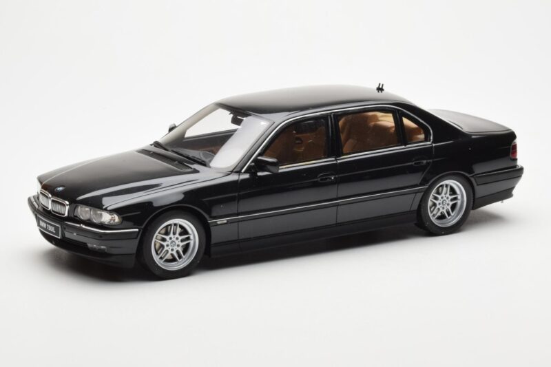 BMW 750iL E38 Schwarz Otto 1:18