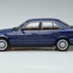 BMW Alpina B10 4.6 E34 Blau MCG 1:18 MCG18230 Metall - image 3 of 6