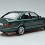 BMW Alpina B10 4.6 E34 Grün MCG 1:18 MCG18229 Metall - image 2 of 6