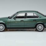 BMW Alpina B10 4.6 E34 Grün MCG 1:18 MCG18229 Metall - image 3 of 6