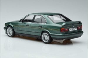 BMW Alpina B10 4.6 E34 Grün MCG 1:18 MCG18229 Metall — Bild 5 von 6