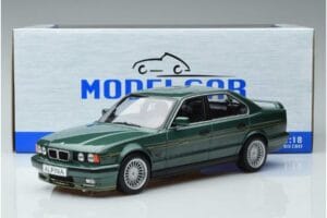 BMW Alpina B10 4.6 E34 Grün MCG 1:18 MCG18229 Metall — Bild 6 von 6