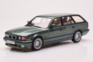 BMW Alpina B10 E34 Touring Dunkelgrün MCG 1:18