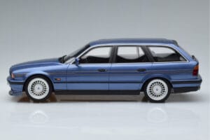 BMW Alpina B10 E34 4.0 Touring Blau Otto 1:18 OT944 Resin — Bild 3 von 6
