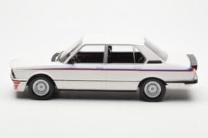 BMW M535i E12 Weiß Norev 1:18 183265 Metall — Bild 3 von 5