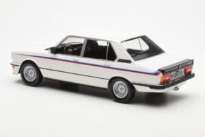 BMW M535i E12 Weiß Norev 1:18 183265 Metall — Bild 4 von 5