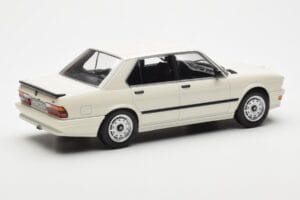 BMW M535i E28 Weiß Norev 1:18 183260 Metall — Bild 2 von 6