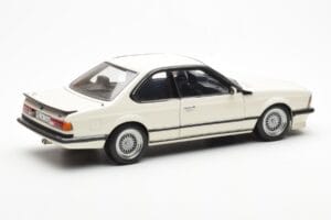 BMW M635 CSi E24 Weiß Dealer Edition AUTOart 1:18 80430145829 Metall — Bild 3 von 8