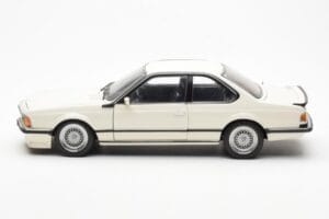 BMW M635 CSi E24 Weiß Dealer Edition AUTOart 1:18 80430145829 Metall — Bild 4 von 8