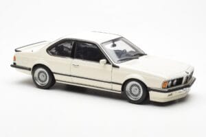 BMW M635 CSi E24 Weiß Dealer Edition AUTOart 1:18 80430145829 Metall — Bild 6 von 8