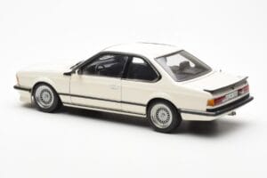 BMW M635 CSi E24 Weiß Dealer Edition AUTOart 1:18 80430145829 Metall — Bild 7 von 8