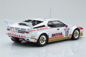 BMW M1 Motul #10 B. Darniche / A. Mahe Rally Tour de Corse 1982 IXO 1:18 18RMC114 Metall — Bild 2 von 6