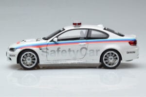 BMW M3 E92 MotoGP Safety Car 2008 Kyosho 1:18 08736GP Metall — Bild 4 von 7