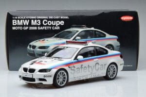 BMW M3 E92 MotoGP Safety Car 2008 Kyosho 1:18 08736GP Metall — Bild 7 von 7