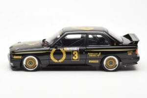 BMW M3 E30 #3 J. Richards Austrian Airlines ATCC 1987 AUTOart 1:18 88745 Metall — Bild 4 von 8