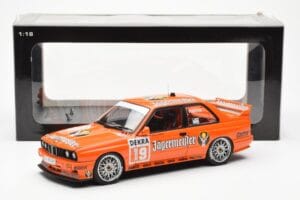 BMW M3 E30 #19 A. Hahne Jägermeister DTM 1992 AUTOart 1:18 89248 Metall — Bild 8 von 8