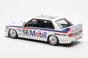 BMW M3 E30 #56 P. Brock / J. Richards Mobil Bathurst 1000 1988 AUTOart 1:18 88847 Metall — Bild 7 von 9