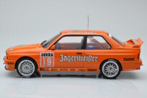 BMW M3 E30 Jagermeister #19 A. Hahne DTM Nurburgring 1992 IXO 1:18 18RMC082A Metall — Bild 3 von 6