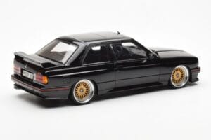 BMW M3 E30 Sport Evolution Schwarz Custom Wheels AUTOart 1:18 70562 Metall — Bild 3 von 8