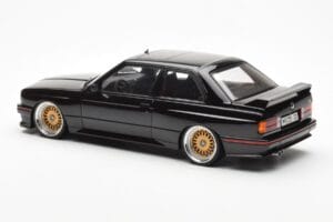 BMW M3 E30 Sport Evolution Schwarz Custom Wheels AUTOart 1:18 70562 Metall — Bild 7 von 8