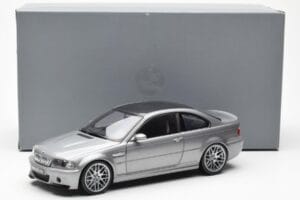BMW M3 E46 CSL Grau Kyosho 1:18 80430302734 Metall — Bild 8 von 8