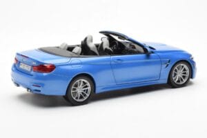 BMW M4 F83 Cabriolet Yas Marina Blau Paragon 1:18 80432339612 Metall — Bild 3 von 8