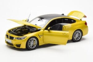BMW M4 F82 Austin Gelb Metallic Paragon 1:18 80432339606 Metall — Bild 2 von 8