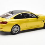 BMW M4 F82 Austin Gelb Metallic Paragon 1:18 - image 3 of 8