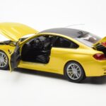 BMW M4 F82 Austin Gelb Metallic Paragon 1:18 - image 5 of 8