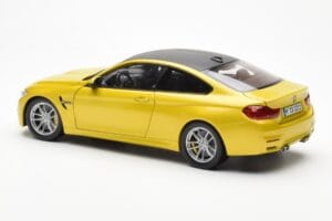 BMW M4 F82 Austin Gelb Metallic Paragon 1:18 80432339606 Metall — Bild 7 von 8