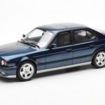 BMW M5 E34 Blau Metallic Otto 1:18