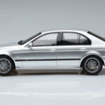 BMW M5 E39 Silber Otto 1:18 - image 3 of 7