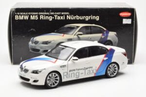 BMW M5 E60 Ring Taxi Nürburgring Kyosho 1:18 08593RT Metall — Bild 8 von 8