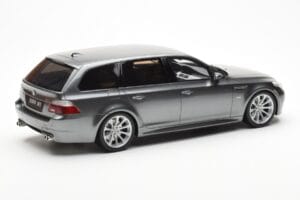 BMW M5 E61 Touring Grau Otto 1:18 OT189 Resin — Bild 2 von 6