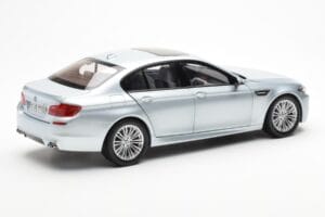 BMW M5 F10 Silverstone Silber Paragon 1:18 80432186353 Metall — Bild 3 von 8