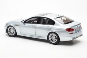BMW M5 F10 Silverstone Silber Paragon 1:18 80432186353 Metall — Bild 7 von 8