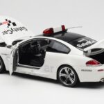 BMW M6 E63 MotoGP Safety Car 2006 Kyosho 1:18 - image 5 of 8